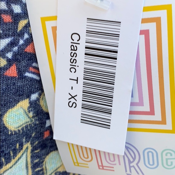 NWT Lularoe Classic T Print Shirt XS - Picture 3 of 6